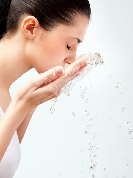 Rửa mặt đúng cách