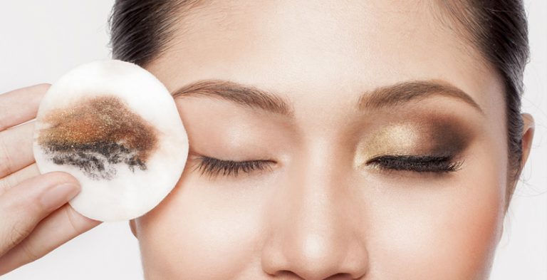 Tại sao bạn cần tẩy trang mặc dù bạn không trang điểm?